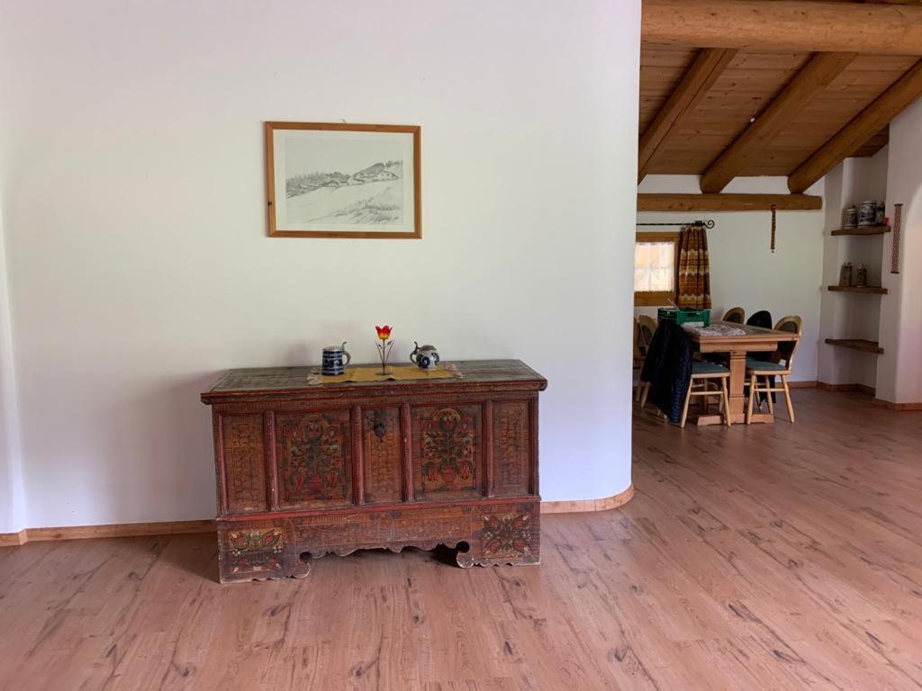 Ferienwohnung Jalet Чирв Экстерьер фото